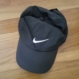 Nike golf hat